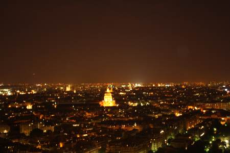Tumba de napoleon nocturno desde la torre eiffel 